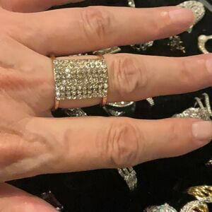 Beautiful Gold Modern Ring 